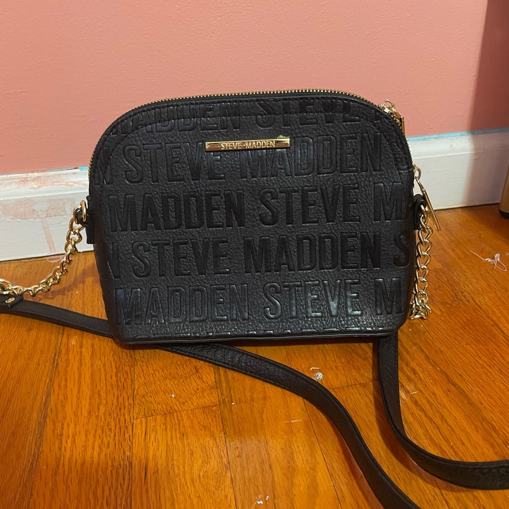 Black Steve Madden monogram crossbody